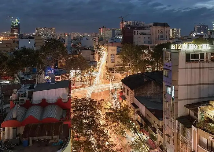 C Central Hotel- Đề Thám Bùi Viện Walking Street